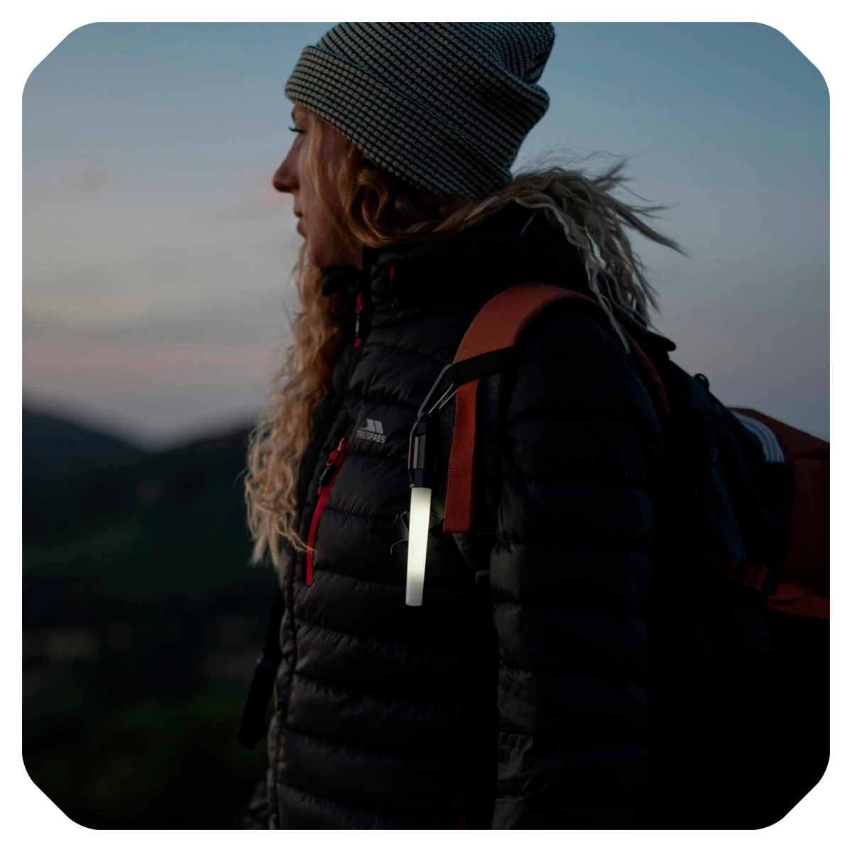 Marcador Luminoso de Tres Colores (Blanco, Verde, Rojo)