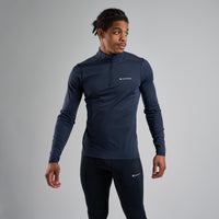 Montane Dart XT Zip Neck Eclipse Blue para hombre en uso