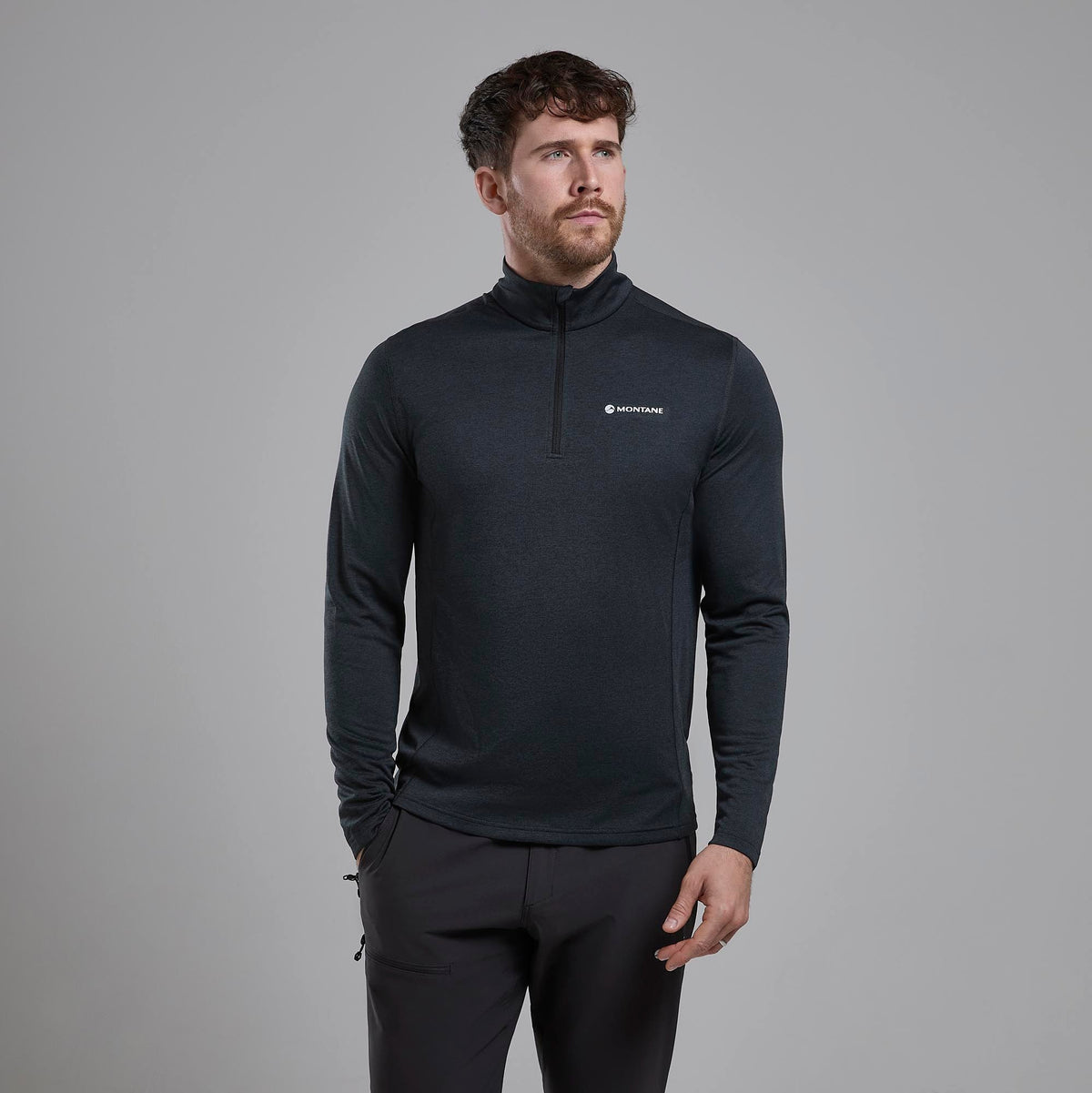 Montane Dart Zip Neck Black para hombre, vista de uso frontal