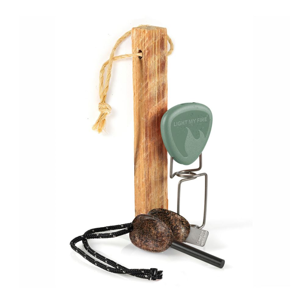 FireLighting Kit de 3 piezas sobre fondo blanco