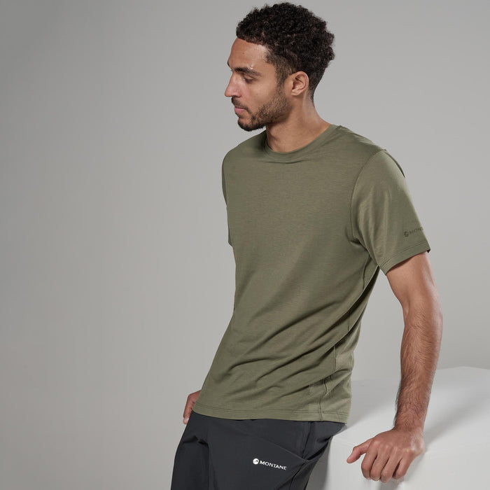 Camiseta Montane Alhena Caper para hombre en uso