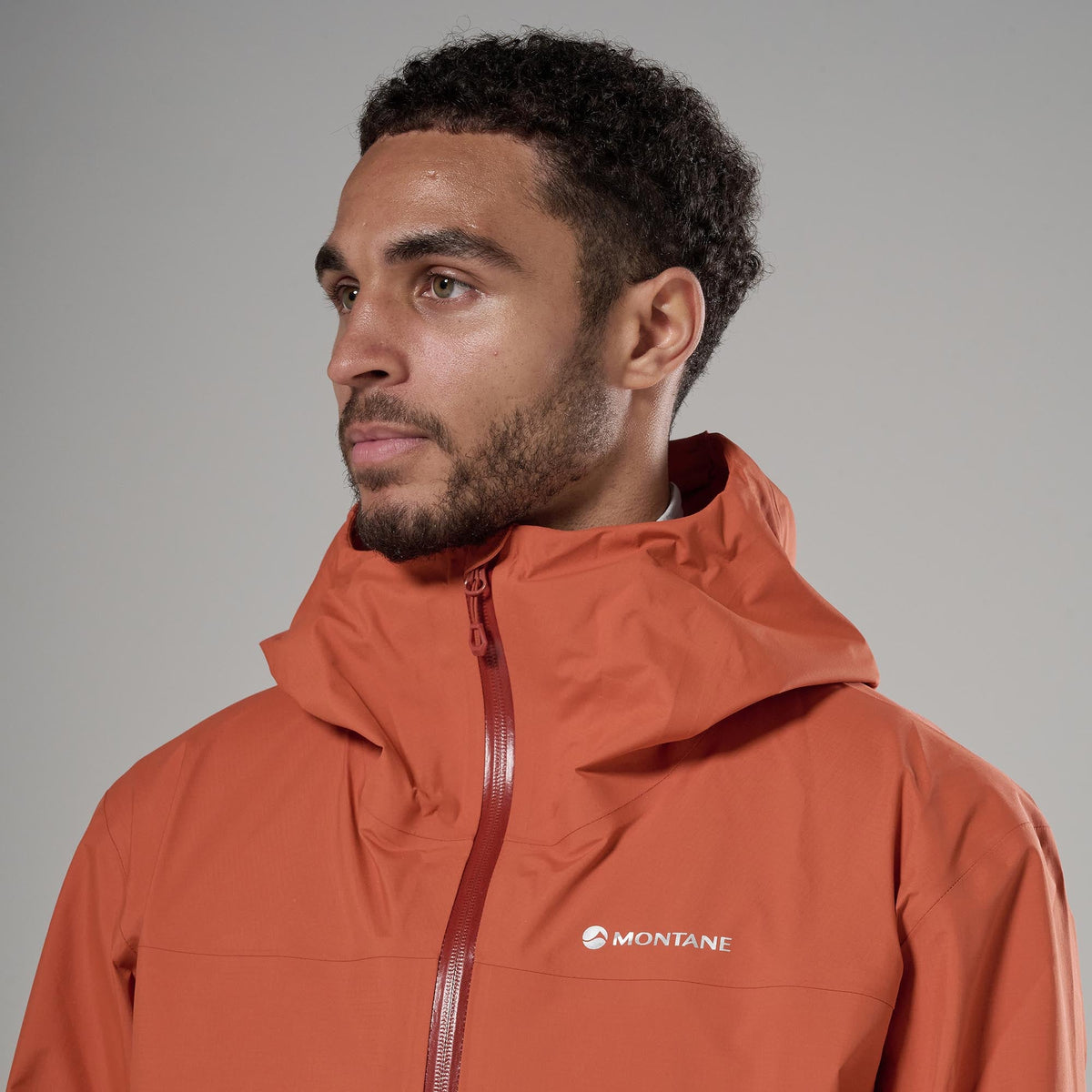 Detalle de capucha de la Norste Waterproof Jacket Lava