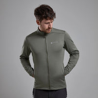 Protium Fleece Jacket para hombre Caper, vista en uso