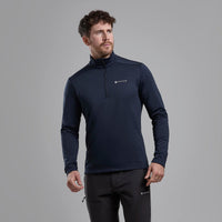 Montane Protium Fleece Pull-On para hombre en Eclipse Blue vista en uso