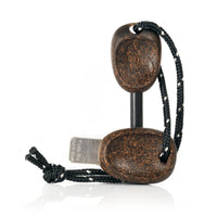 Detalle del Swedish FireSteel Scout con rascador